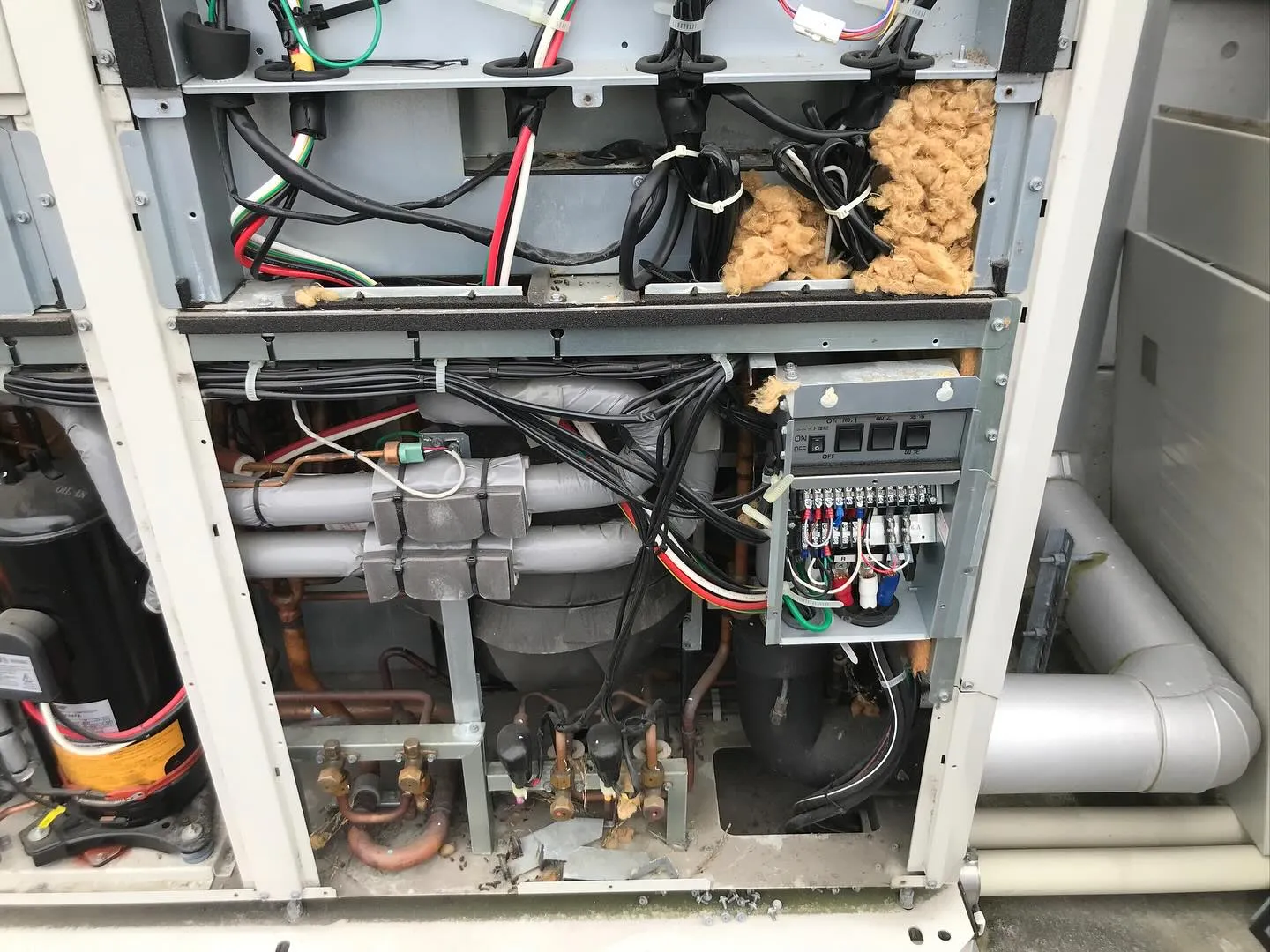 お世話になります。