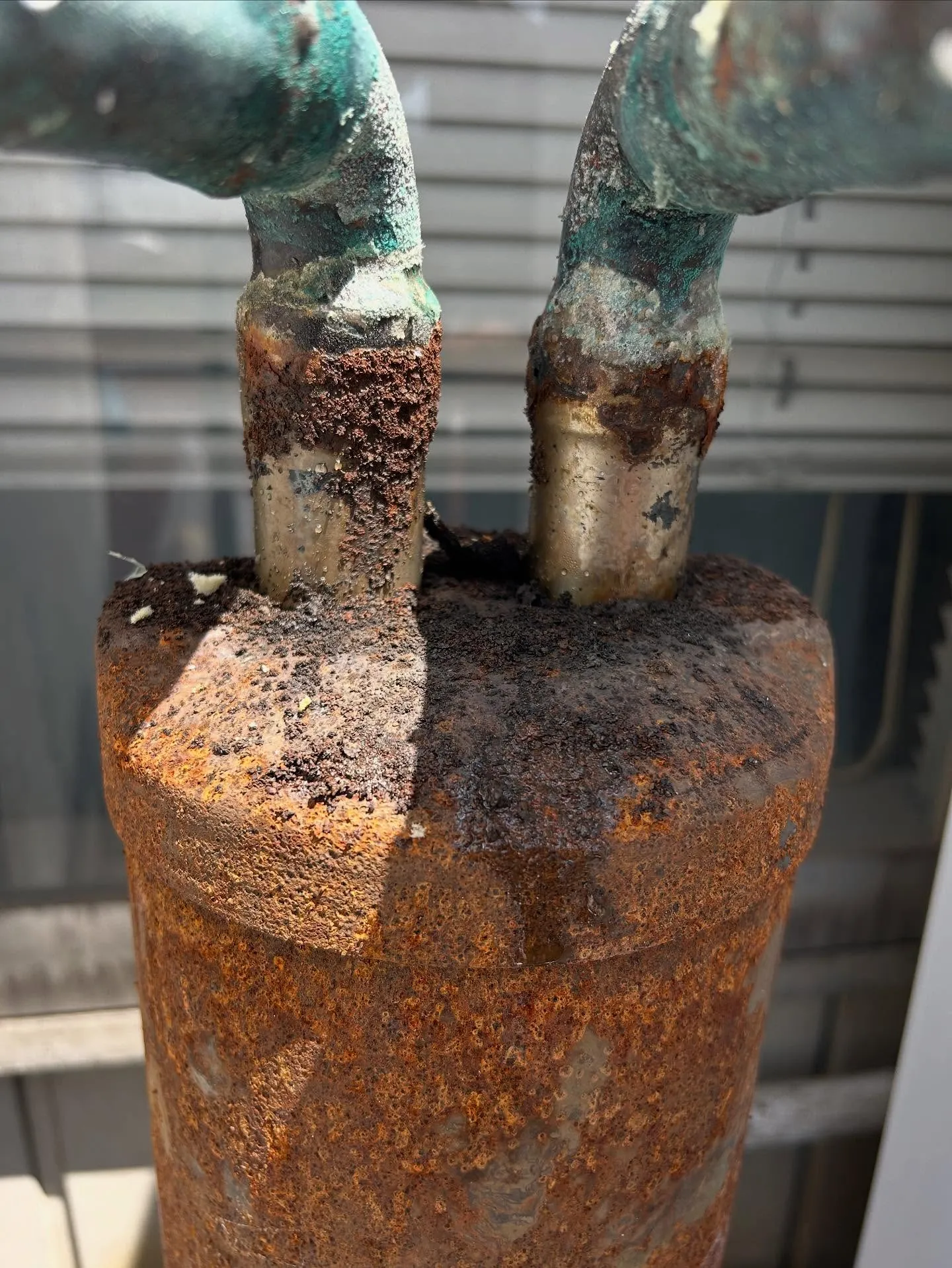 冷凍機ガス漏れ修理