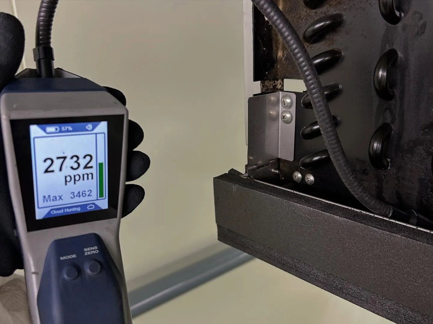 冷却器ガス漏れ修理