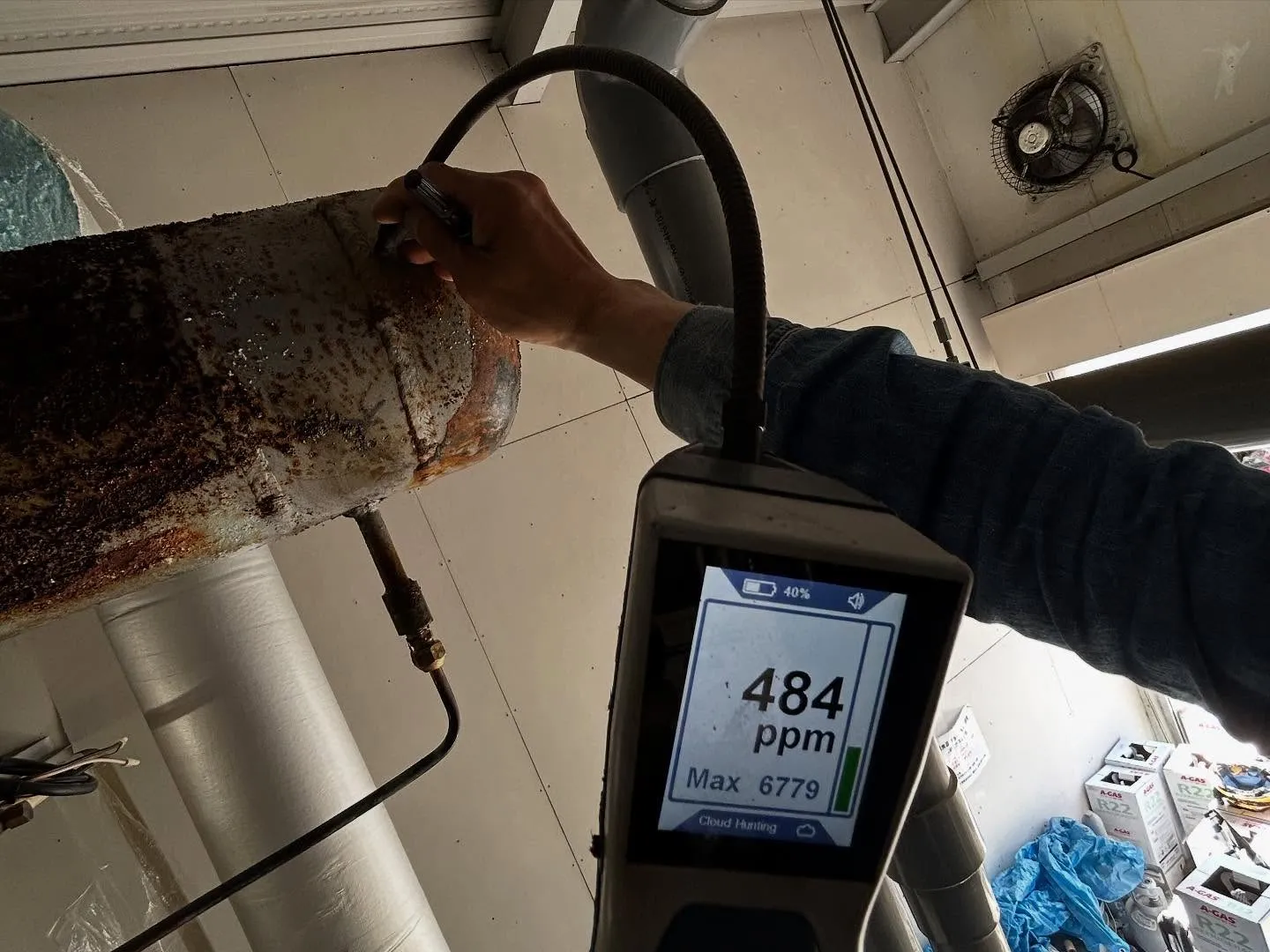 2段圧縮式スクリュー冷凍機大規模修繕