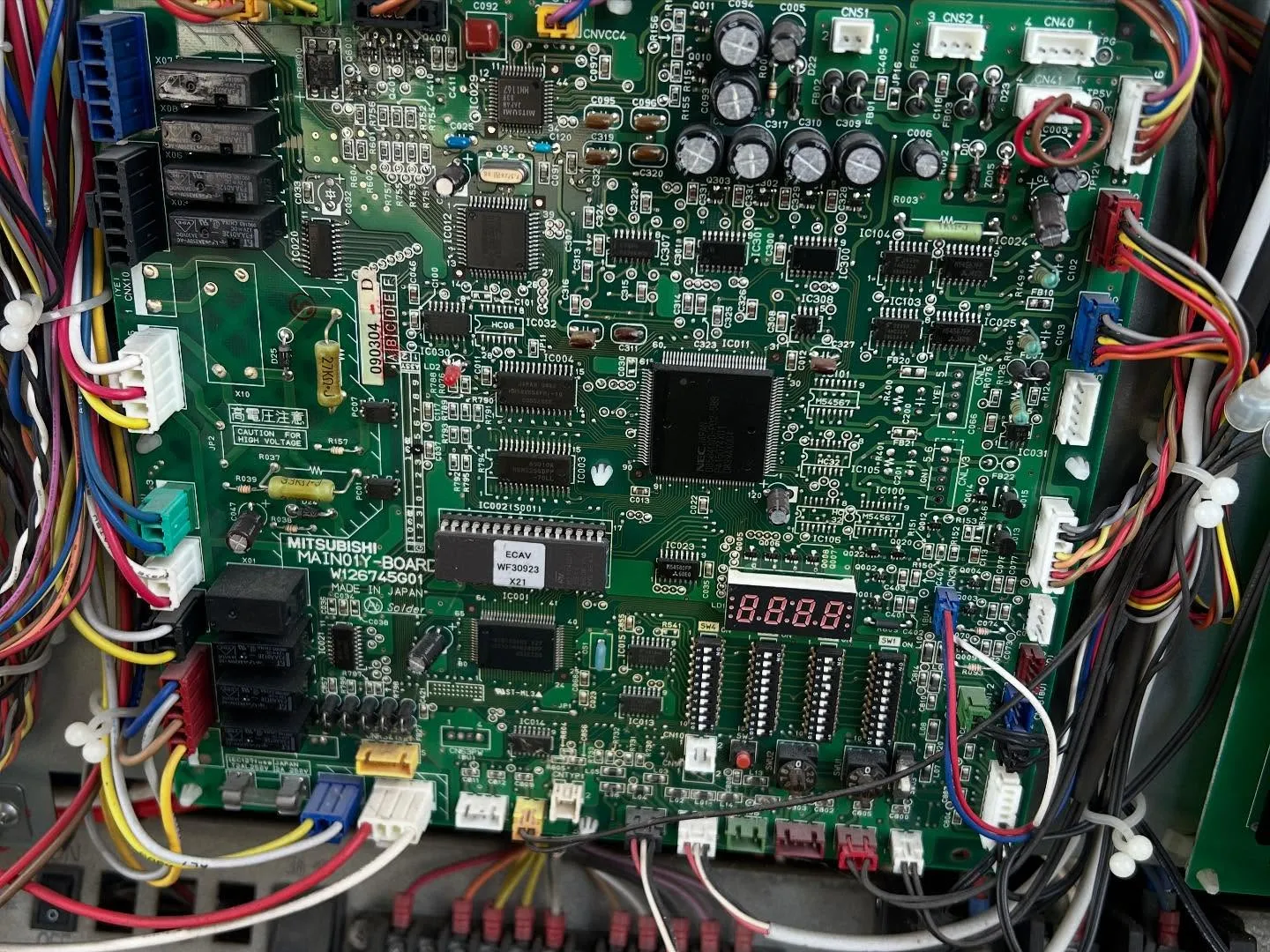 冷凍機圧縮機交換作業