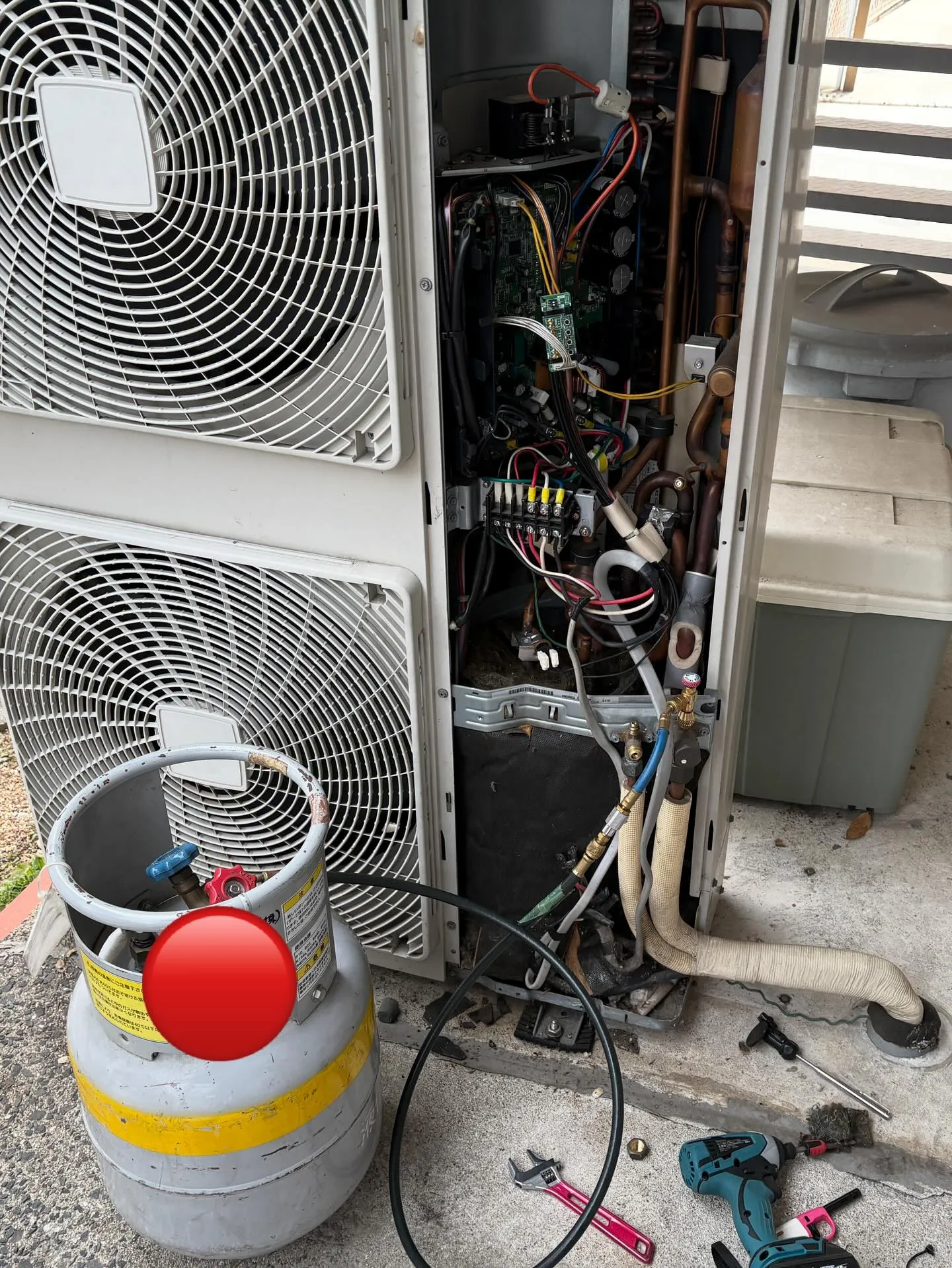 床置き空調機圧縮機異常停止