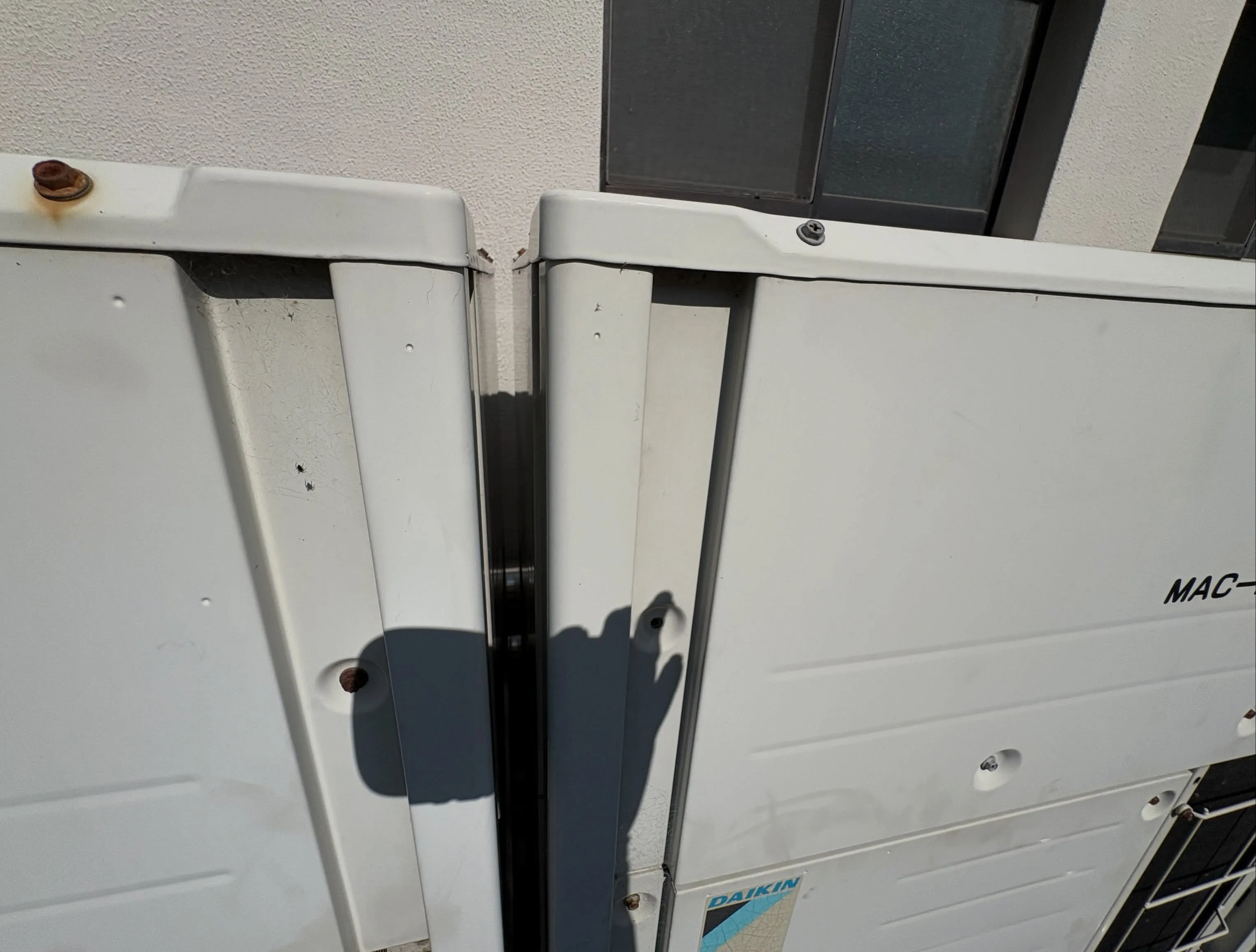 空調機熱交換器交換作業